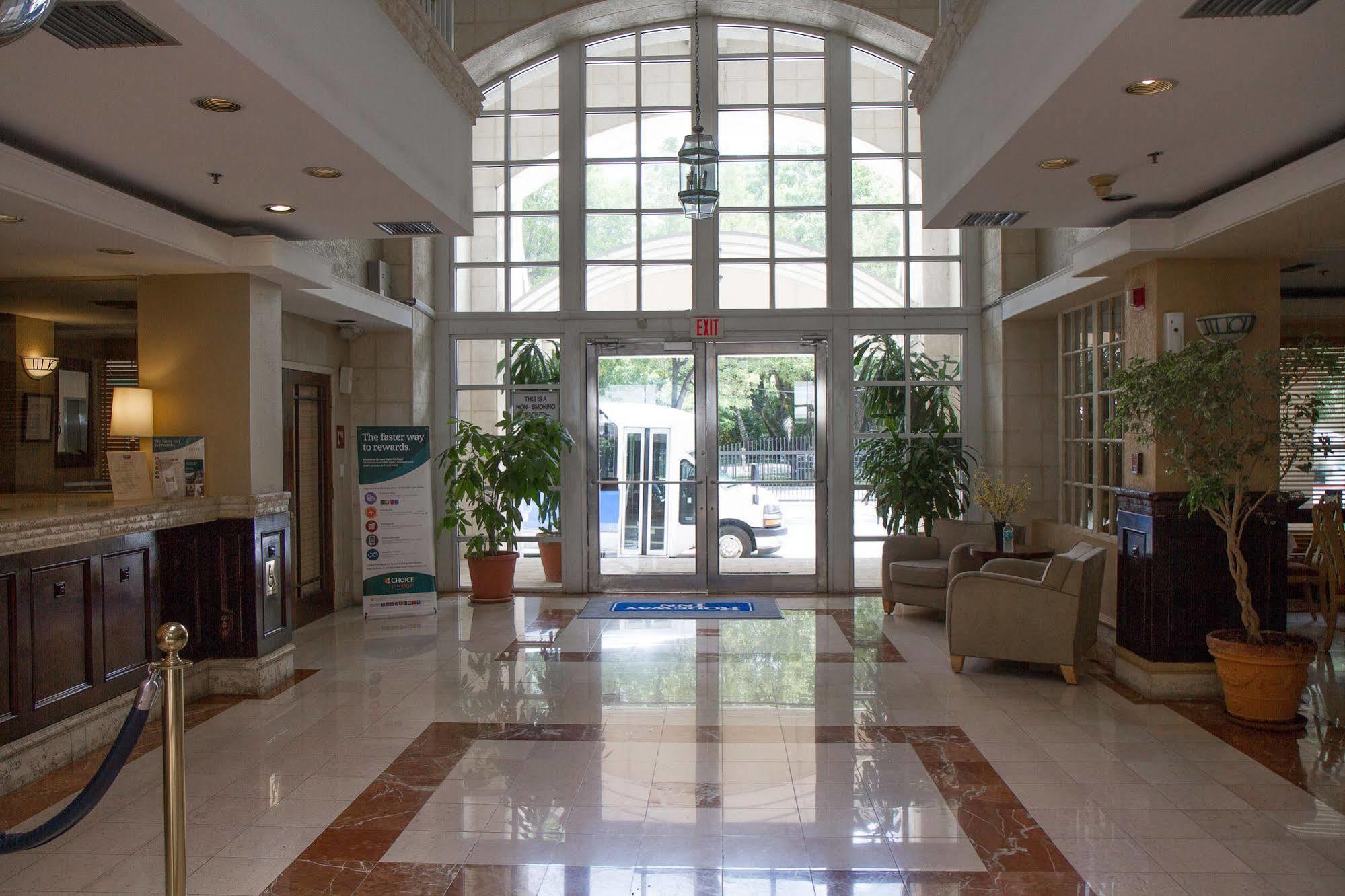 Rodeway Inn South Miami - Coral Gables Exterior foto
